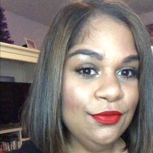 Meet your Posher, Kera